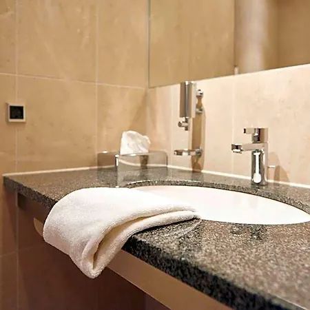 Otel Britannia 4*