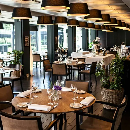 Britannia Hotel 4*